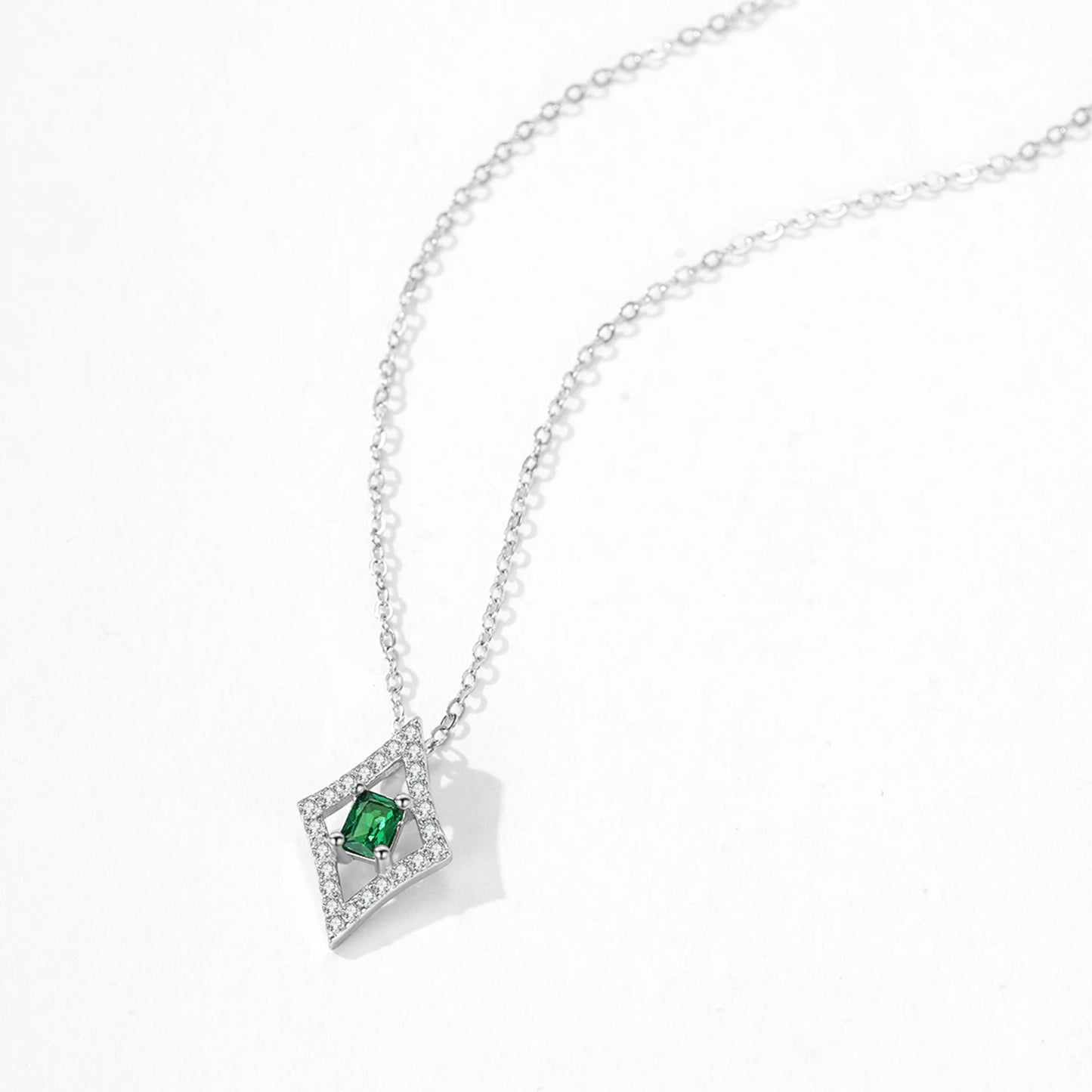 "EMERALD INFINITY" Sterling Silber Halskette