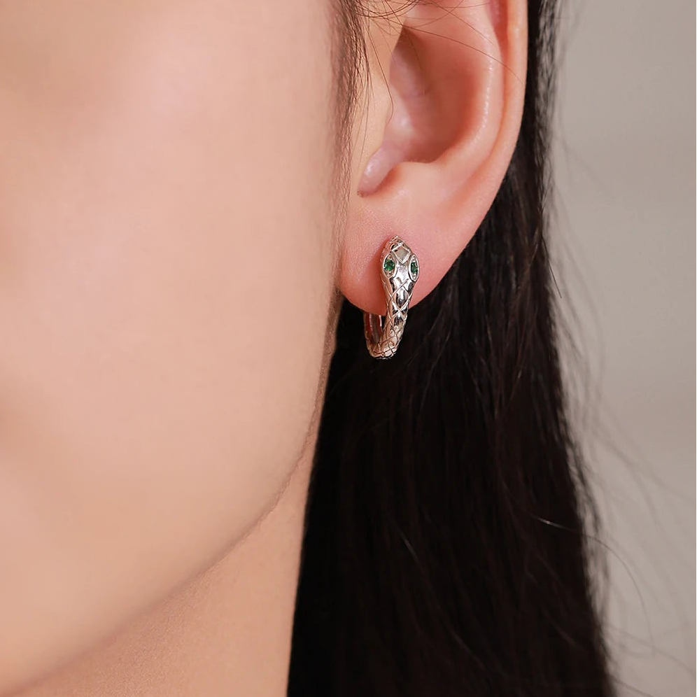 "SILENT TREASURE" Sterling Silber Ohrringe